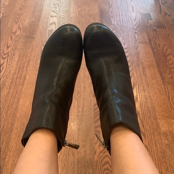 Vince Camuto Heeled Booties - Picture 3 of 7